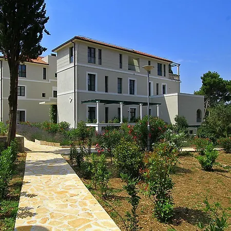 Hotel Bluesun Vela Luka 4*