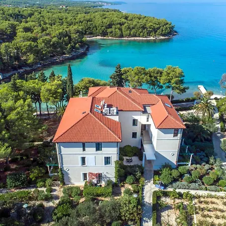 Bluesun Vela Luka 4* Supetar